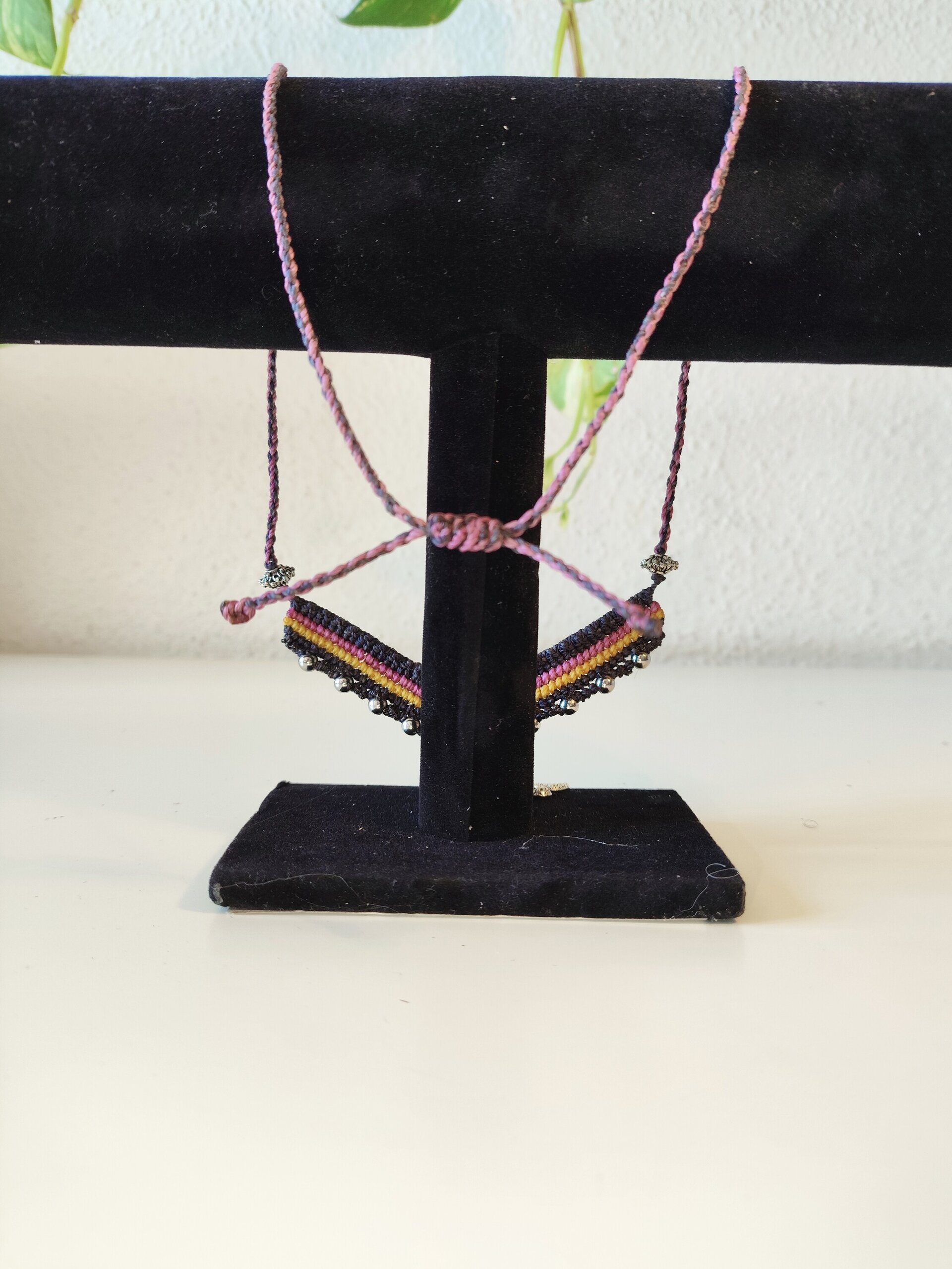 Collar (colgante y gargantilla) - macramé y cuentas con serpiente. - 3