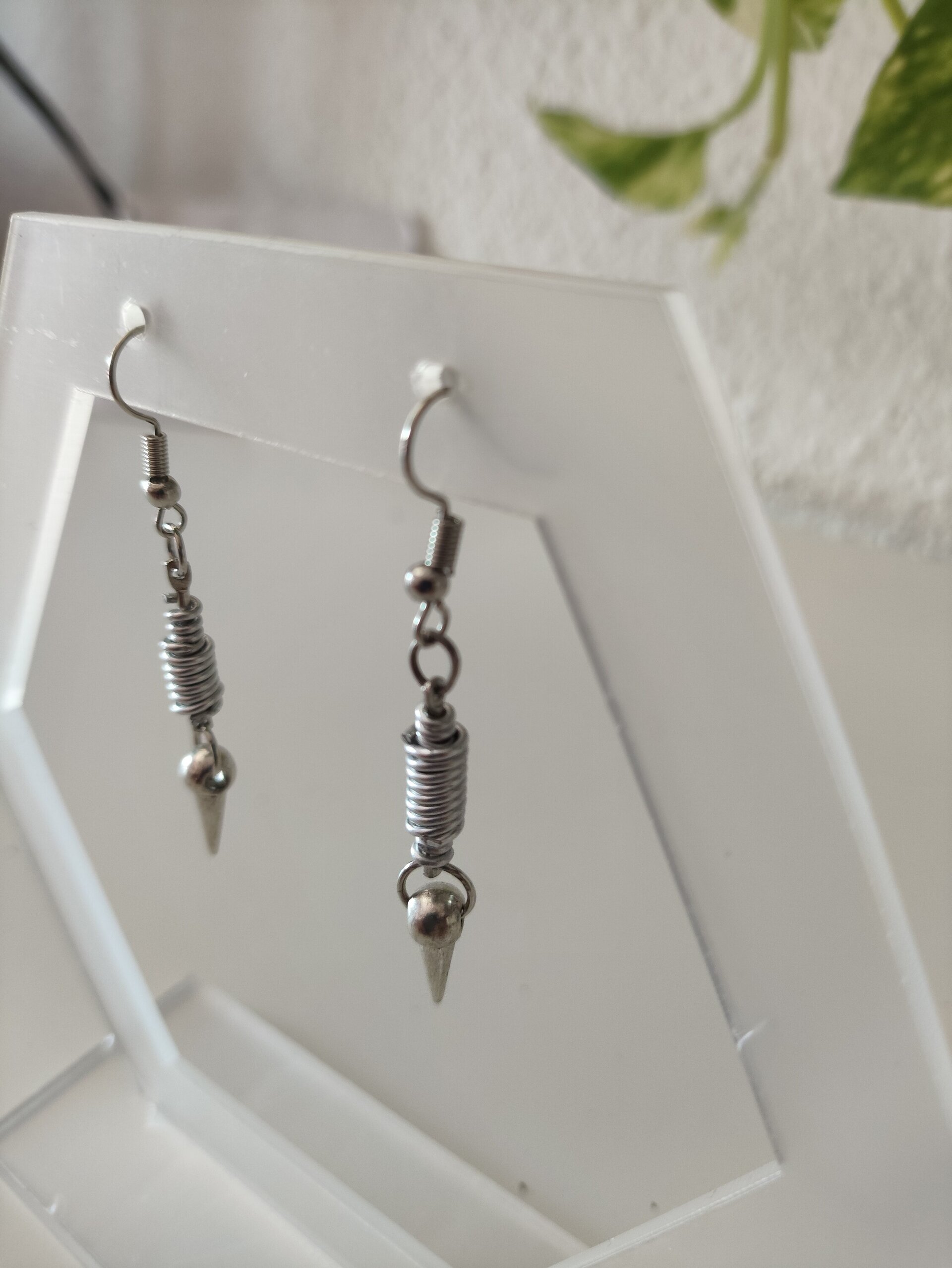 Pendientes pinchos - alambre y metal - 2
