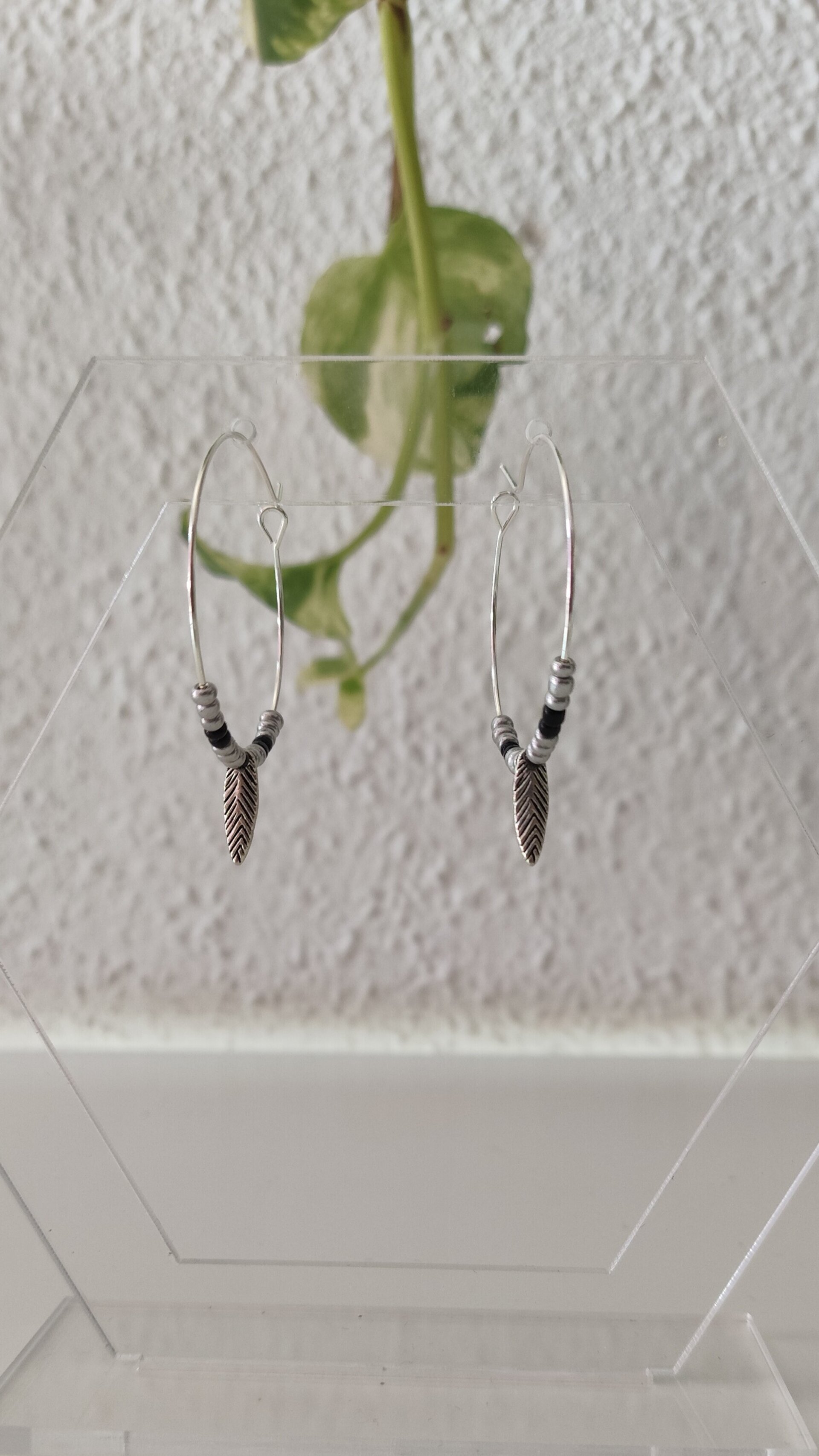 Aros - plumas y cuentas - 2