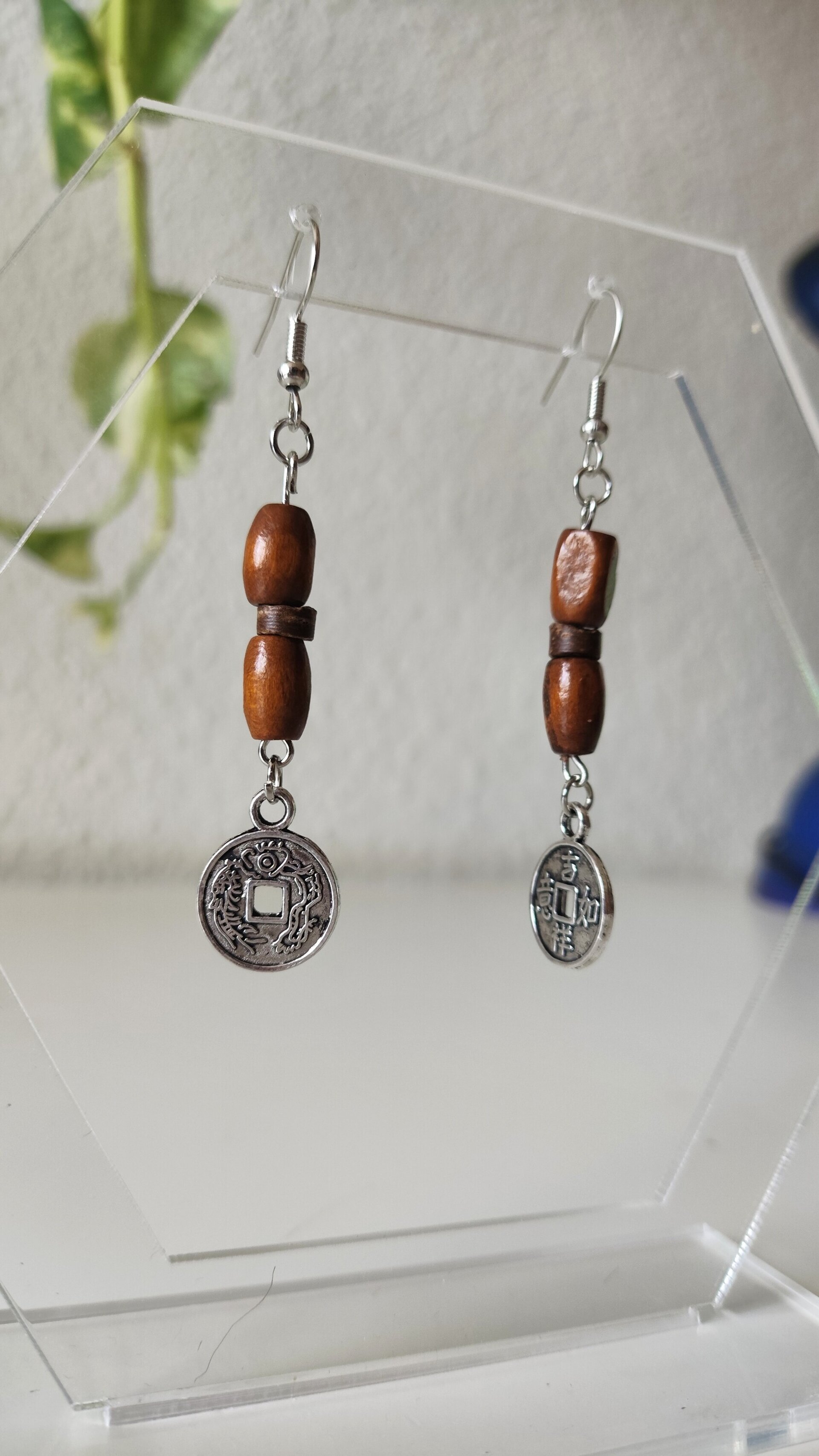Pendiente oriental - cuentas de madera y metal - 2
