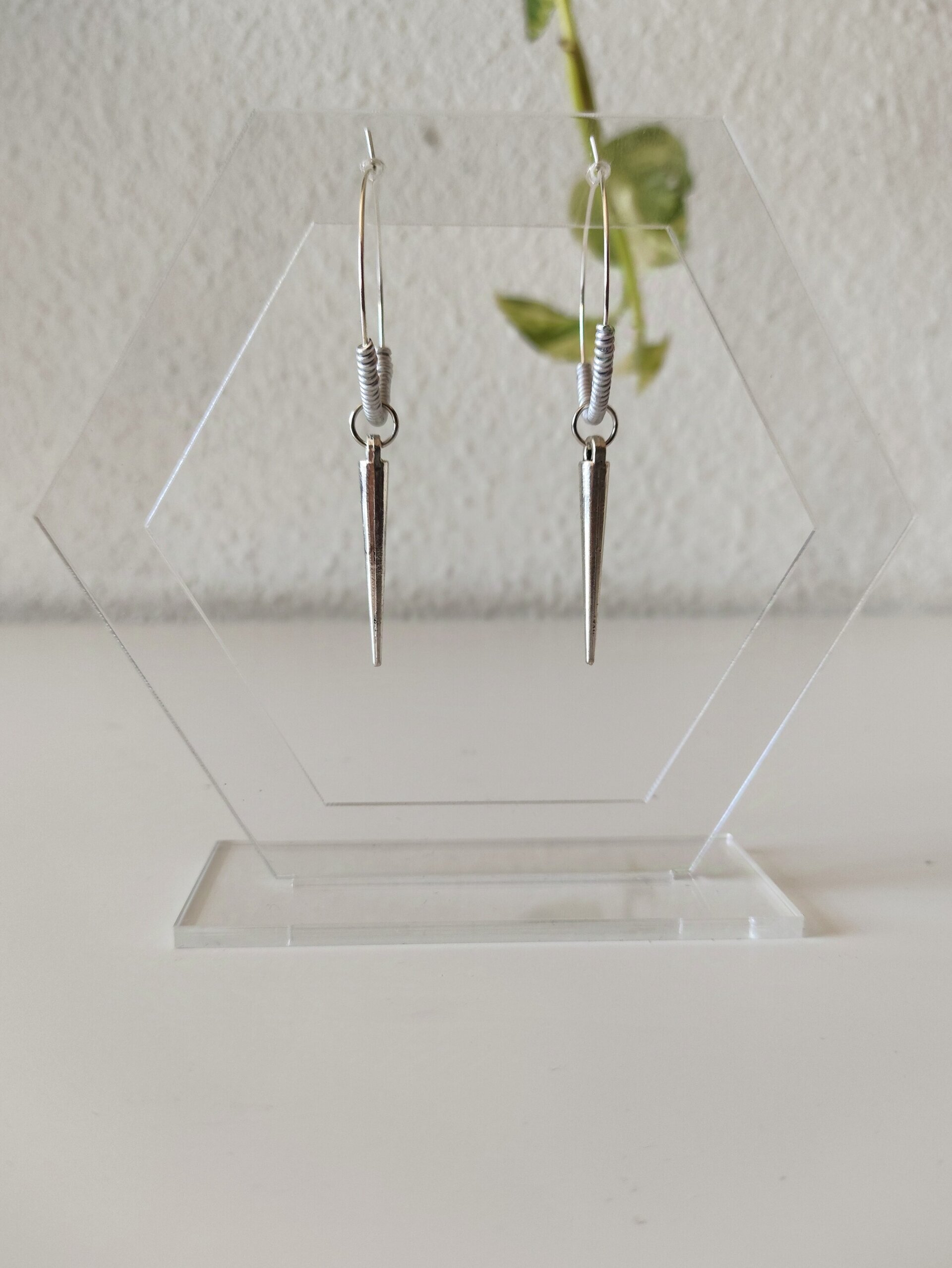 Aros con bucles y pinchos - 2